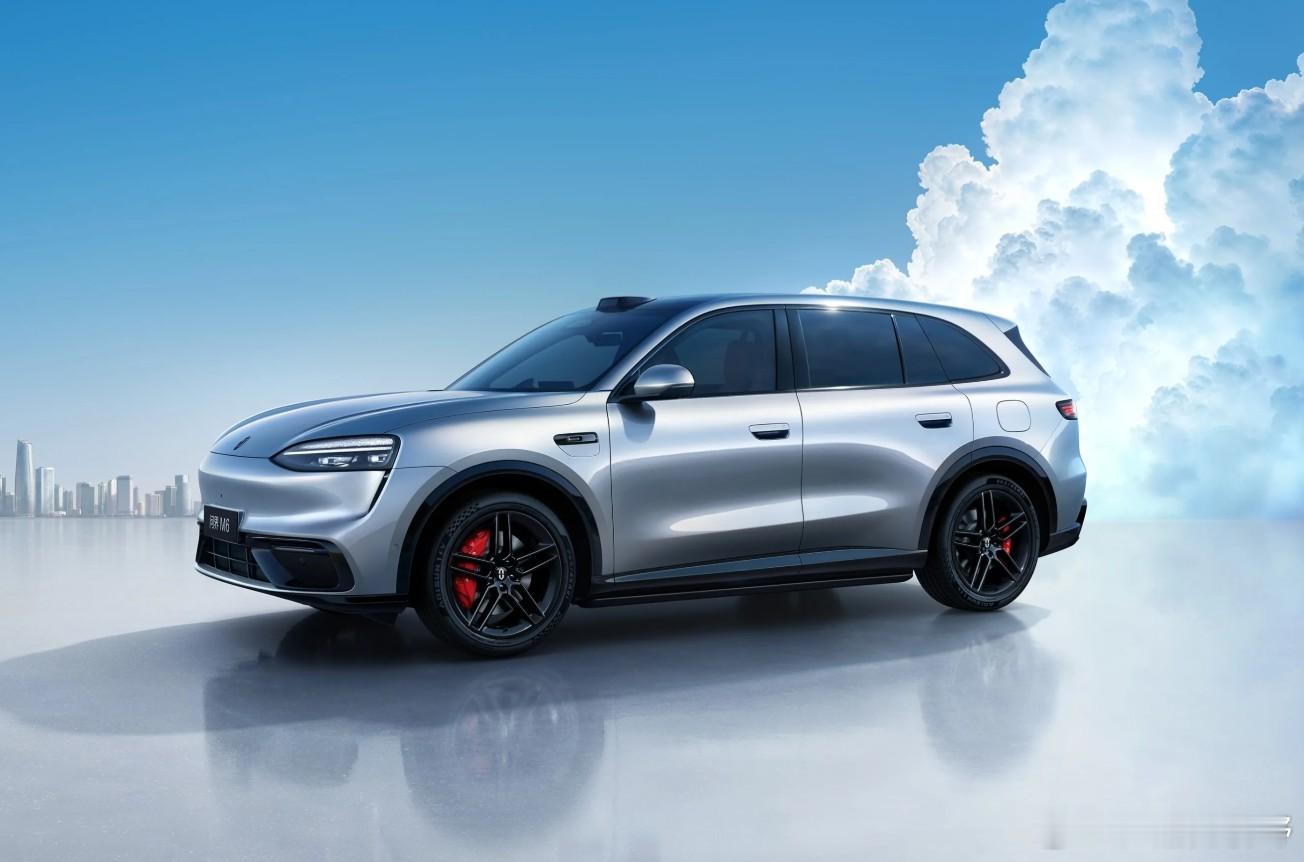 M6上市15分钟大定破万，问界怎么会这么火？IT之家消息，华为常务董事、产品投资