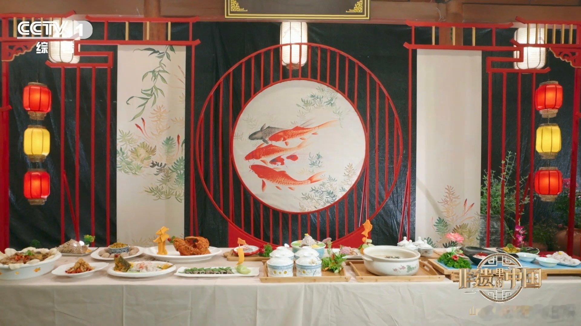 山东人把鱼鳞做成薯片口感山东全鱼宴鱼鳞也是道菜 全鱼宴每一道菜都暗藏巧思，不起眼