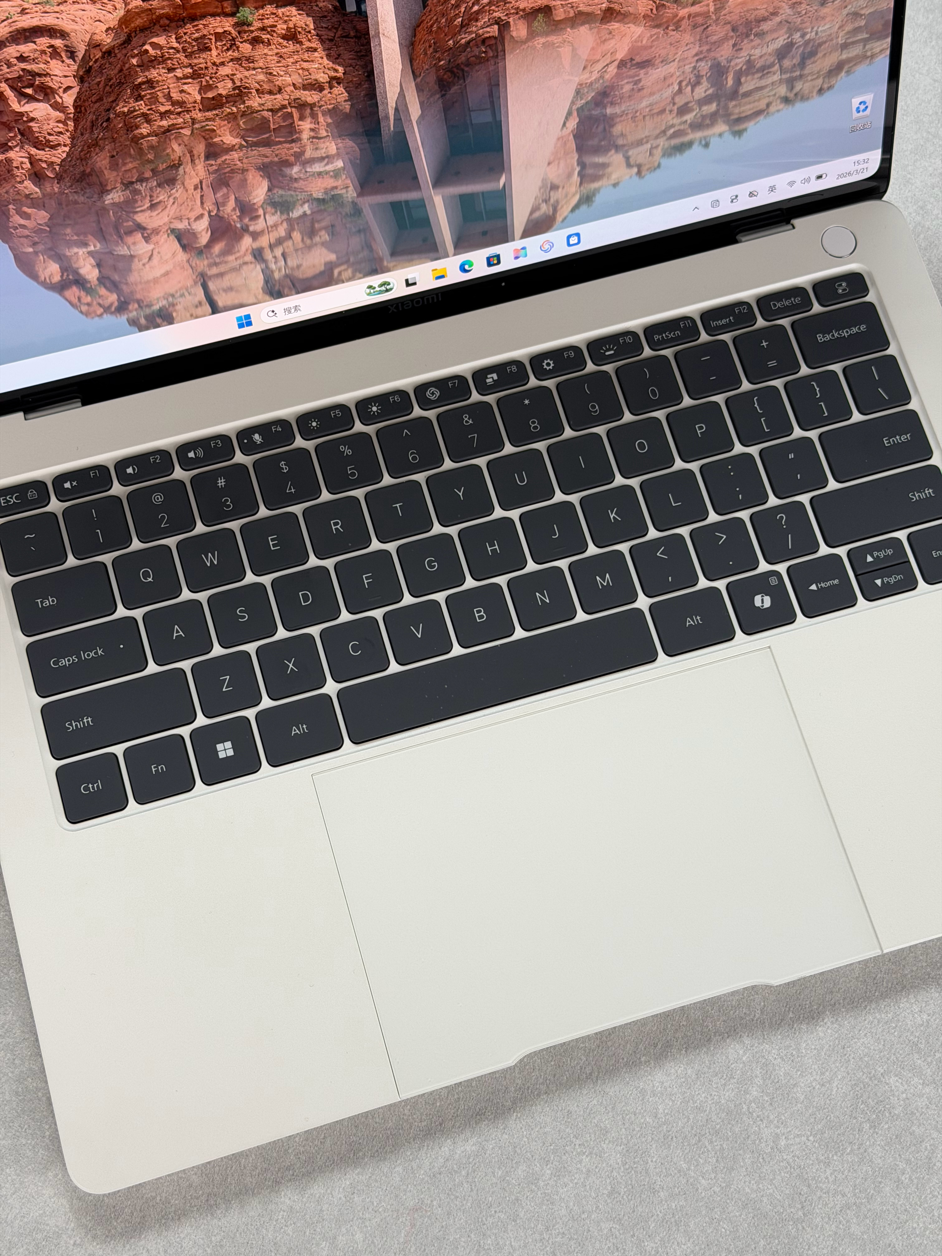 我有 ，已经在当主力办公本了 谢谢