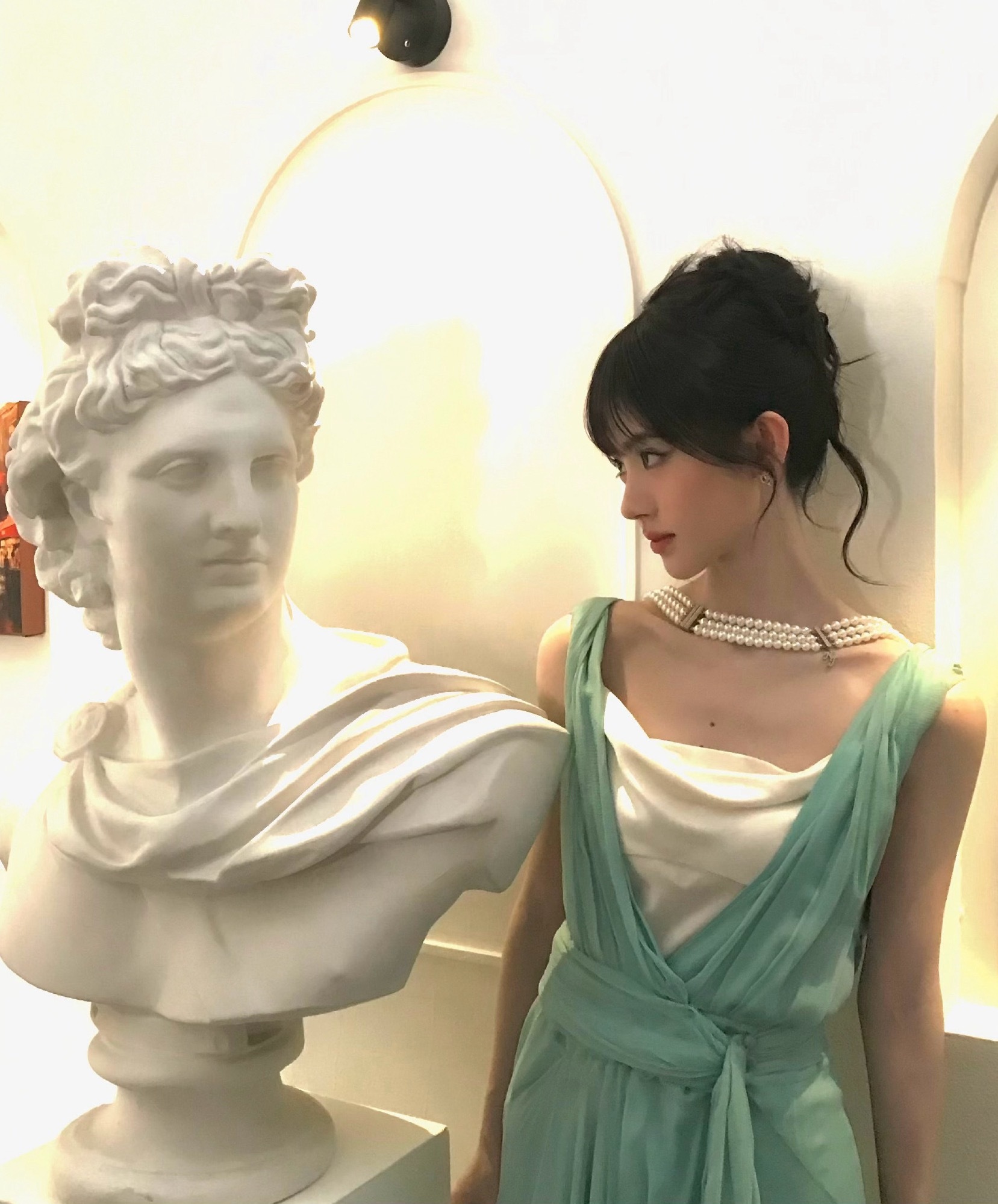 鞠婧祎来战 jjy鞠婧祎阿黛不妨从现在开始，给自己多点信心，给爱人多点理解，给生