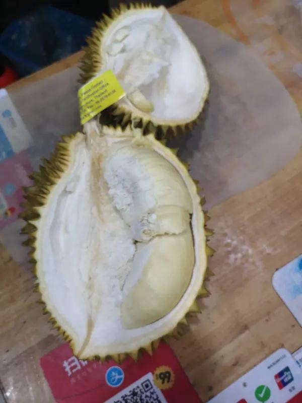 “仅退款”原本是保护消费者权益的良好机制，如今却已变味。就如近期发生的榴莲恶意“