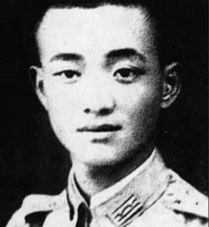 1937年12月，南京保卫战中，担负中华门一线城防的朱赤战至生命的最后一刻，他交