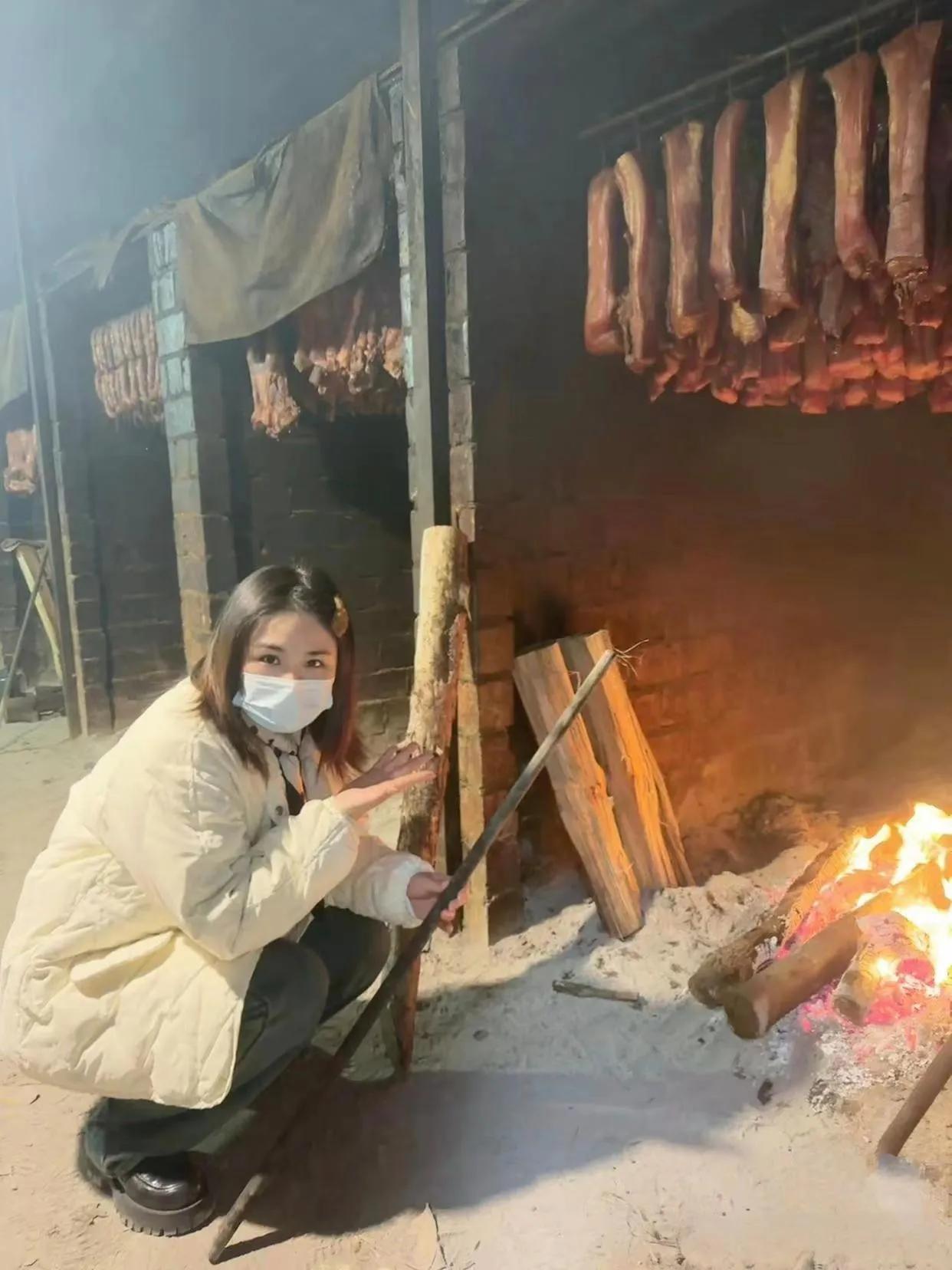 她父母说，谁要是娶了她，这些全做嫁妆。