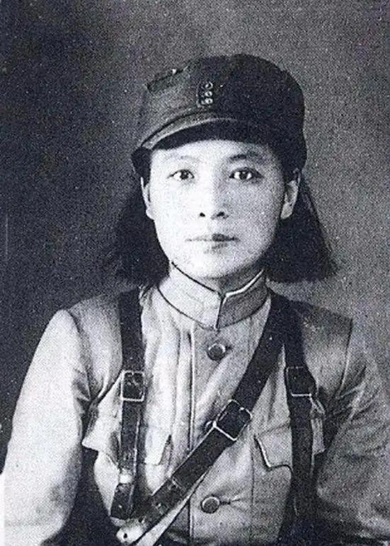 组织把高位递到她面前，王一知却当场回绝。

1948年底，河北平山县西柏坡，解放