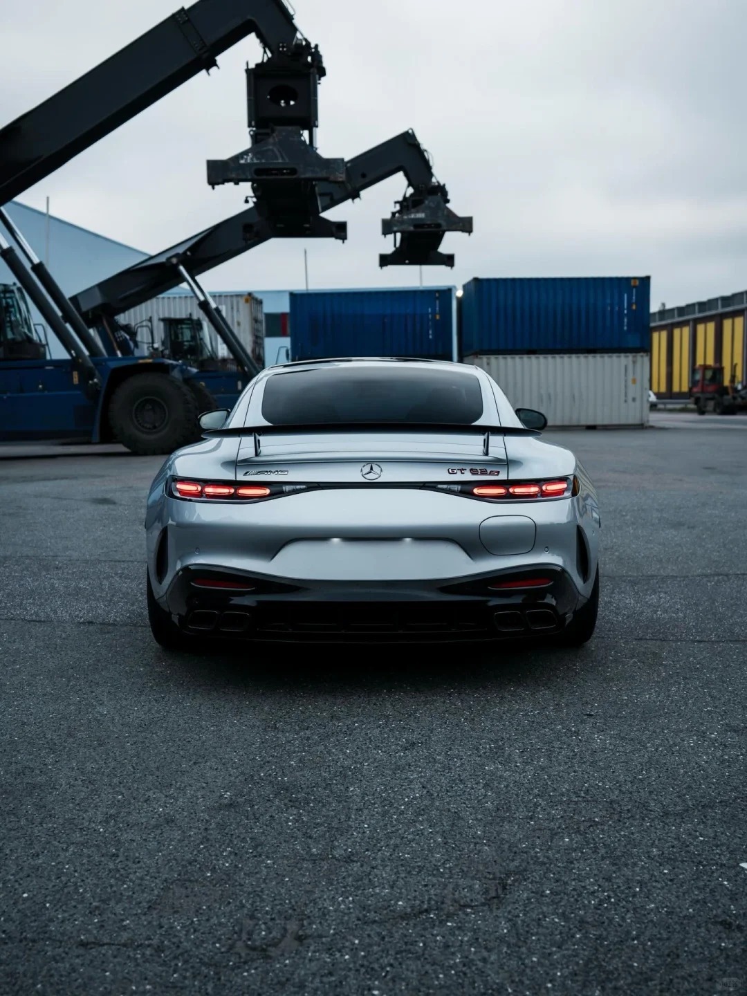 2025款奔驰AMG GT 63 S E Performance，有实力的请拿下
