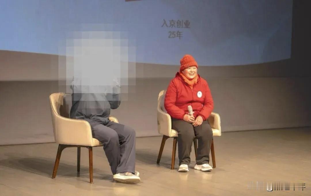 “鹅腿都是我自己烤的，让别人做我不放心。”“人不管做什么事，要持之以恒……做事讲