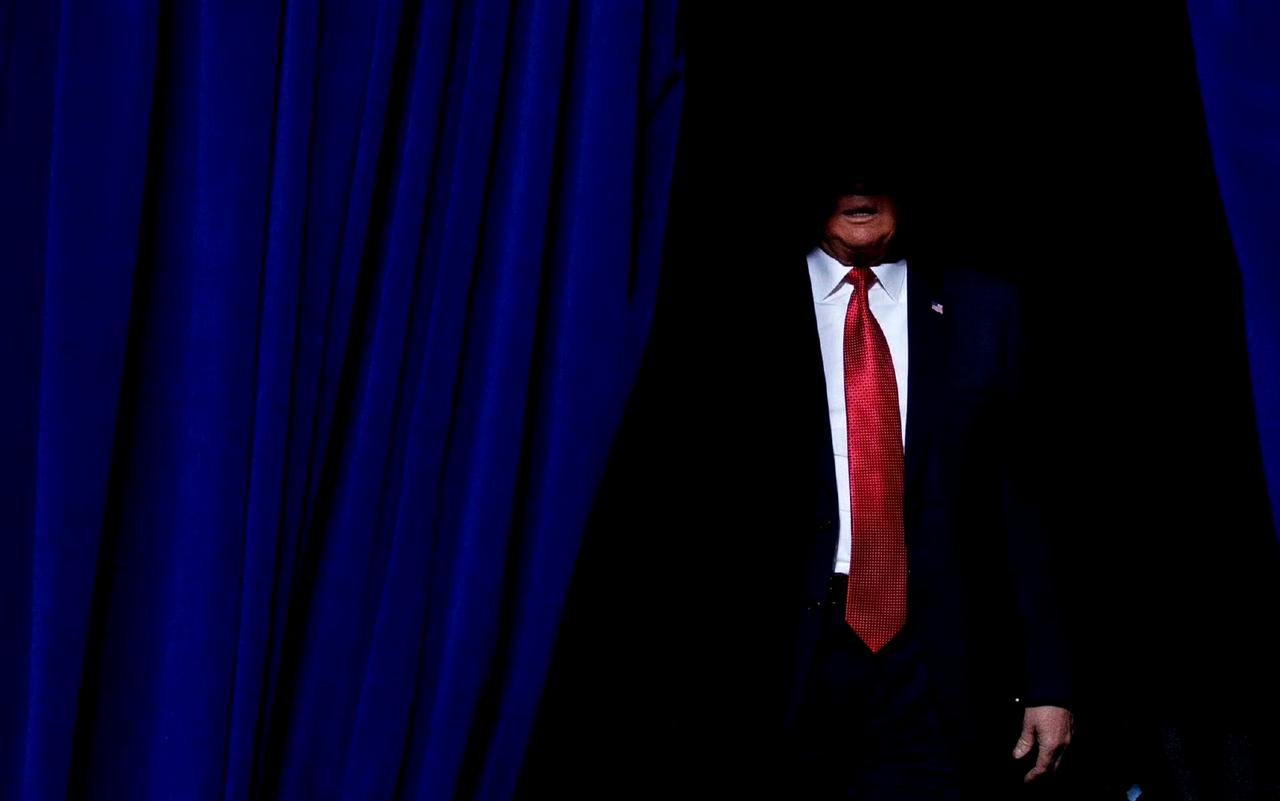 德媒调侃称，欧洲去中国化还没完成，现在可能要考虑去美国化了。 ​​​