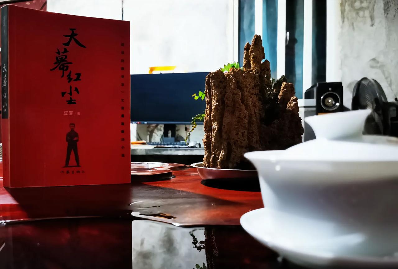 叶子农说：什么叫批判？就是有甄别的有判断的意见。你要求的路子是批判吗？是只批不判