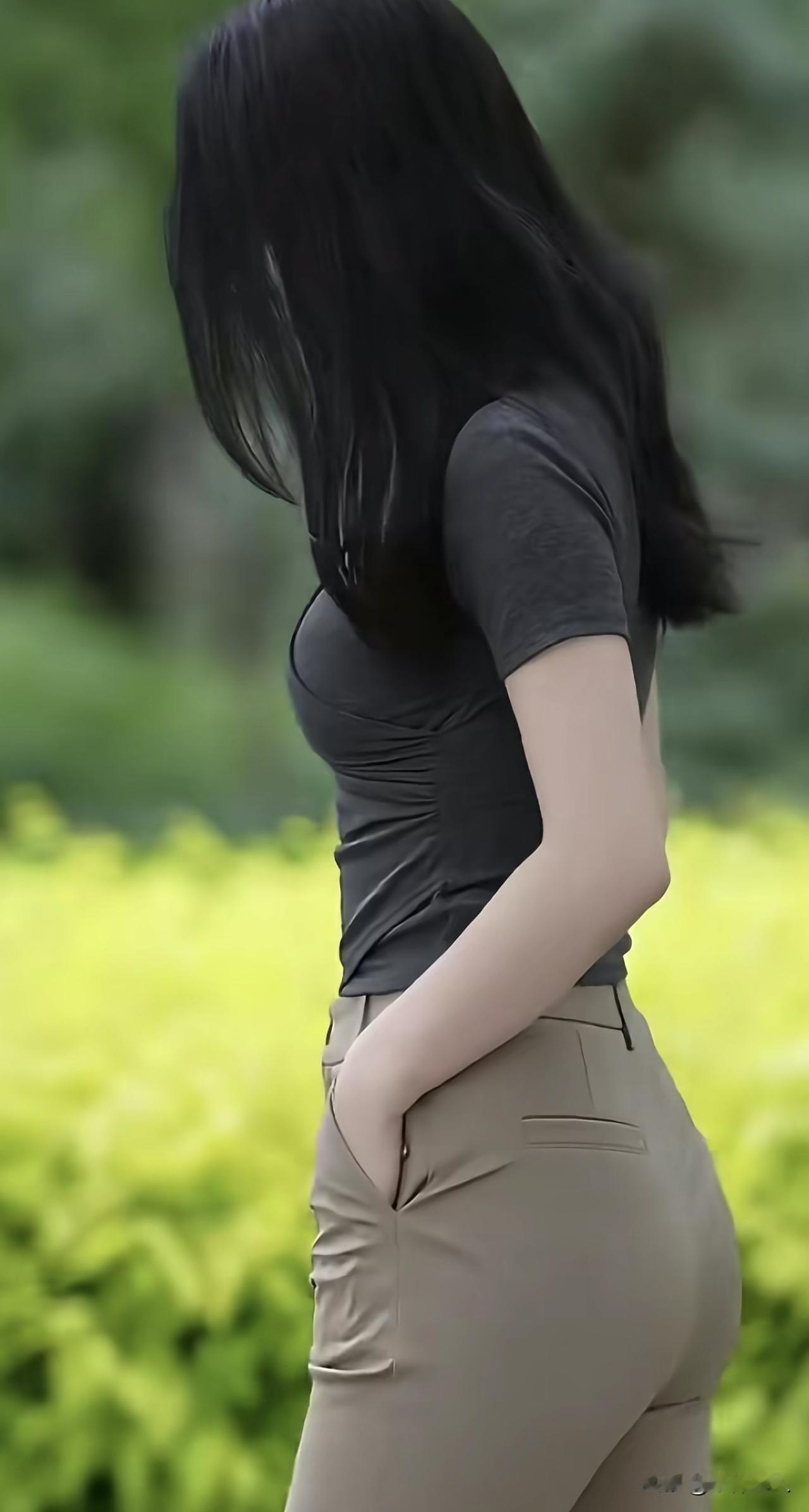如果年轻人乐意闯天下，希望你听进去这几句话。

1、哪里房价高，就去哪里工作。大