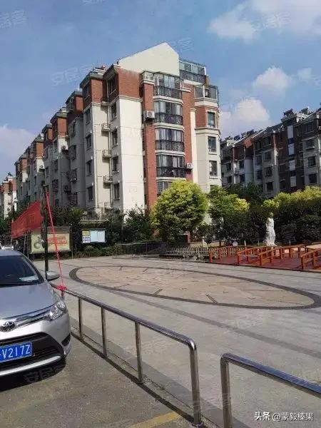 我要上精选-全民写作大赛一起健身的山友，为了儿子结婚，买了套二手房。当时房价最高