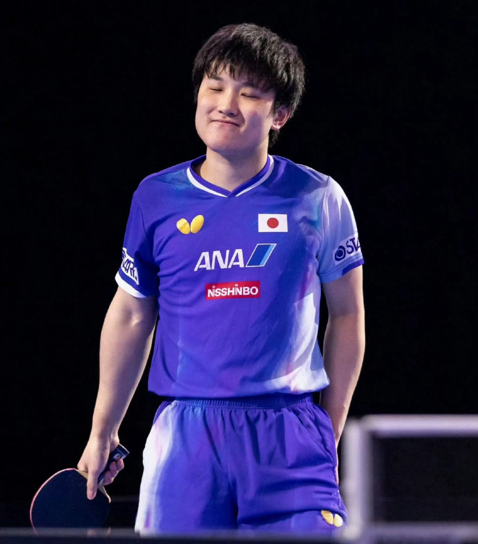 王楚钦4-3逆转松岛辉空夺世界杯首冠！张本智和落寞观赛，国乒独苗封神太燃了202