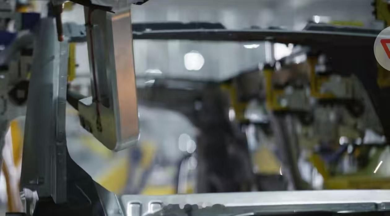 AI决战是卷模型还是卷场景用AI解行业难题一句“优化路线”背后，AI为物流省下的