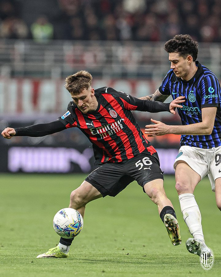 AC米兰1比0国际米兰 米兰德比再次打响，最终以AC米兰1-0战胜国米实现赛季双