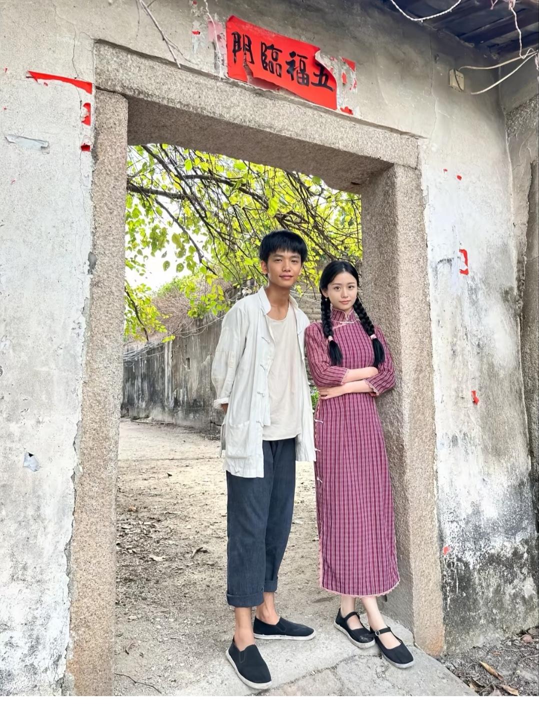 《给阿嫲的情书》这部电影，我没有像他们说的哭的稀里哗啦，反而让我不解的地方是
一