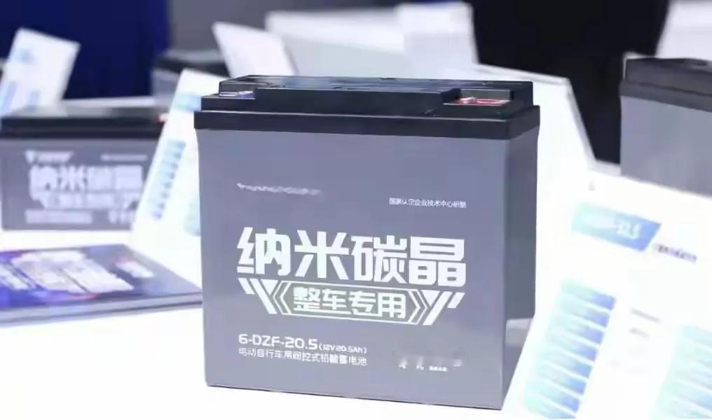 电动车换电池，选比亚迪锂电、石墨烯还是钠电池呢？差别可大了。
安全性上，石墨烯电