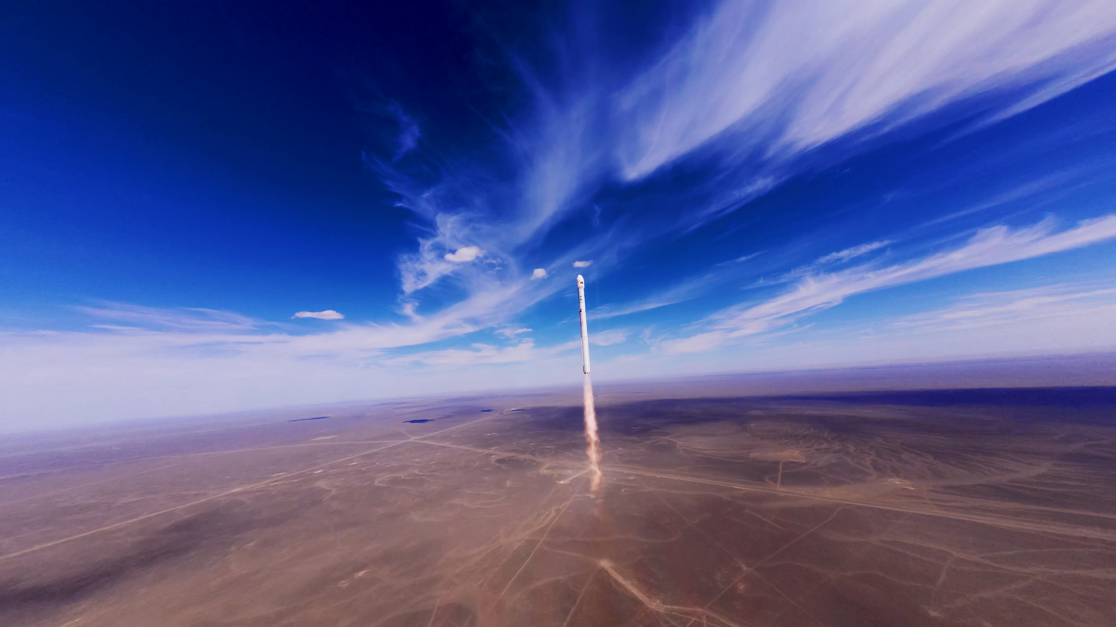 埃隆·马斯克在 SpaceX的薪酬方案围绕两个目标设计。第一项奖励的归属条件是：