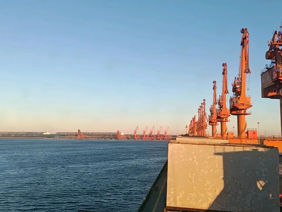 分享手机里随手拍的风景照片北风呼呼的刮，冬天来了！！！