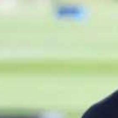 据韩国媒体消息，韩国前国脚李记帝将与伊朗球队解约，球员目前正在大使馆避难。 