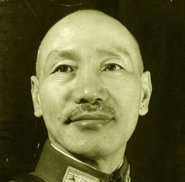 蒋介石身边有个秘书，叫毛庆祥，跟了十几年，眼看就要当上部长了。结果，就因为一句话