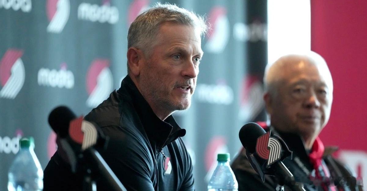 开拓者🏀老板邓顿 