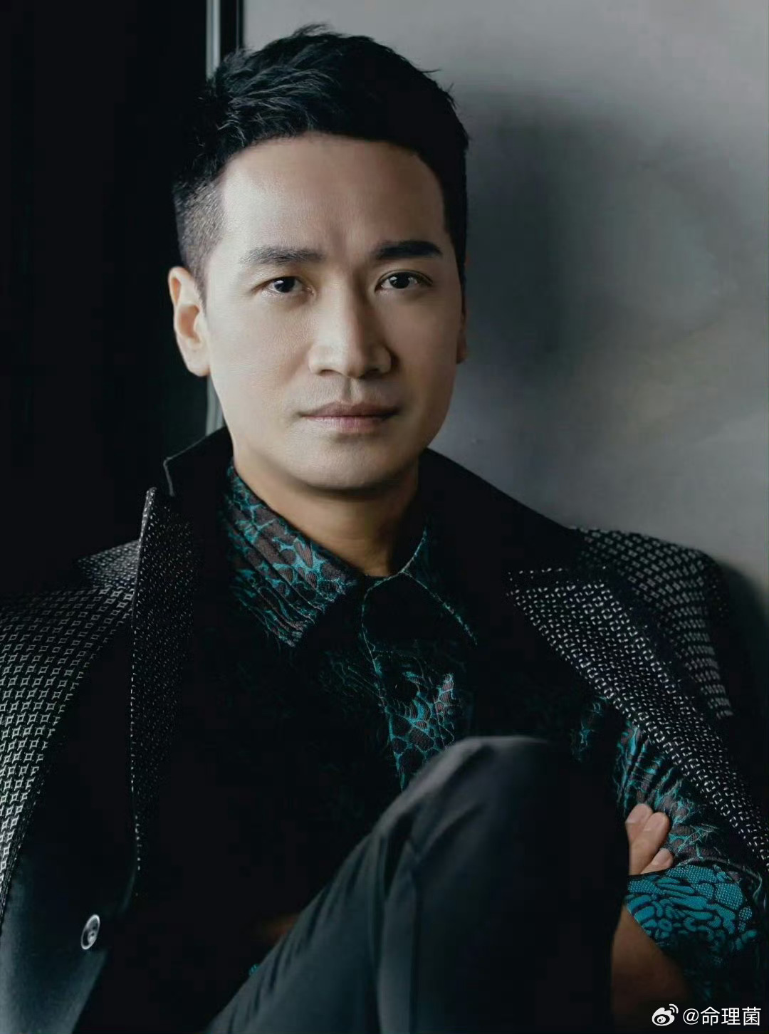 何晟铭因不愿演男主和于正冷战印堂凹陷 用脑过多 思虑过重 个性执拗 心脏注意 