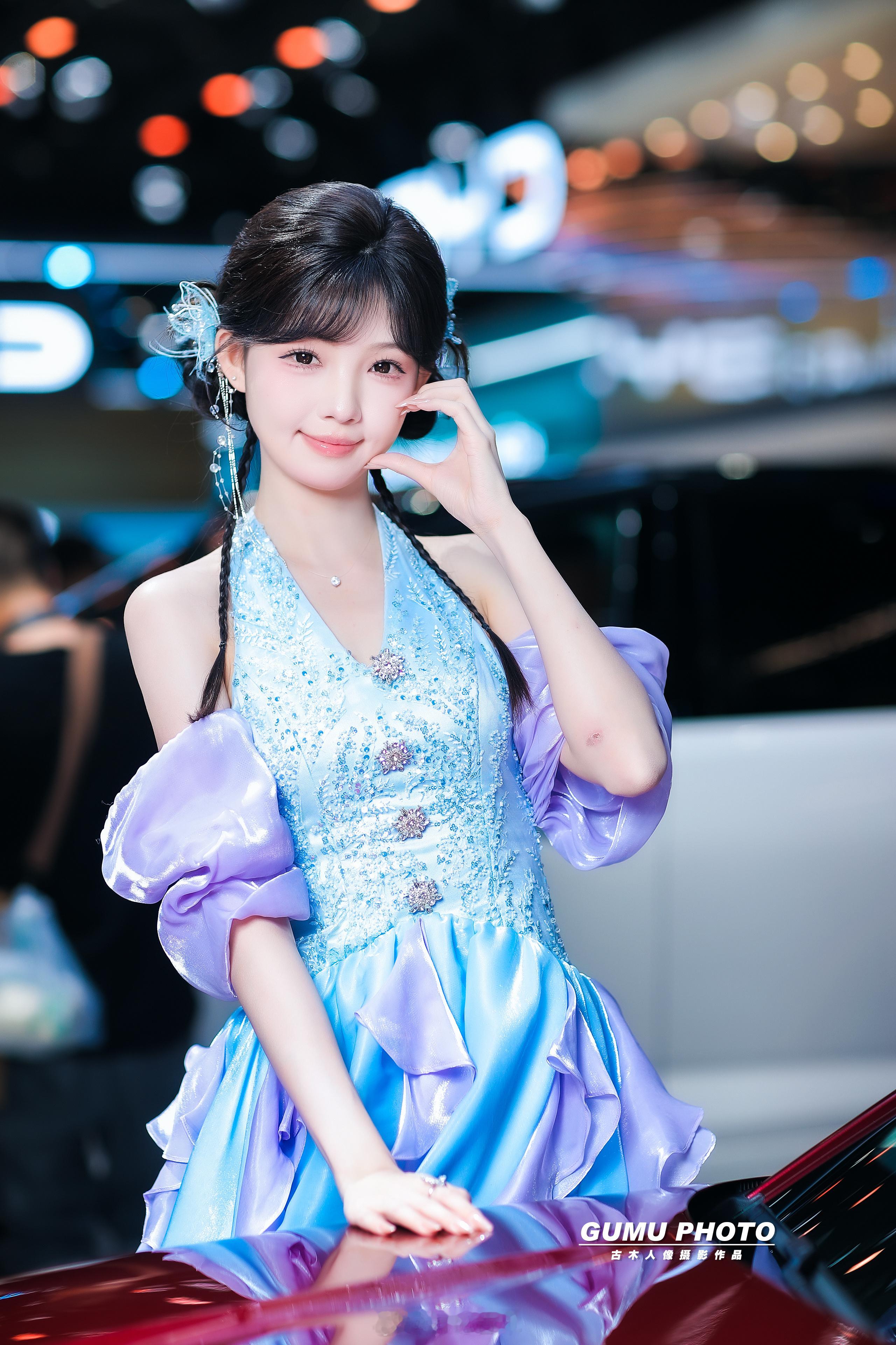2026成都国际车展比亚迪展台模特 2026成都国际车展成都车展 