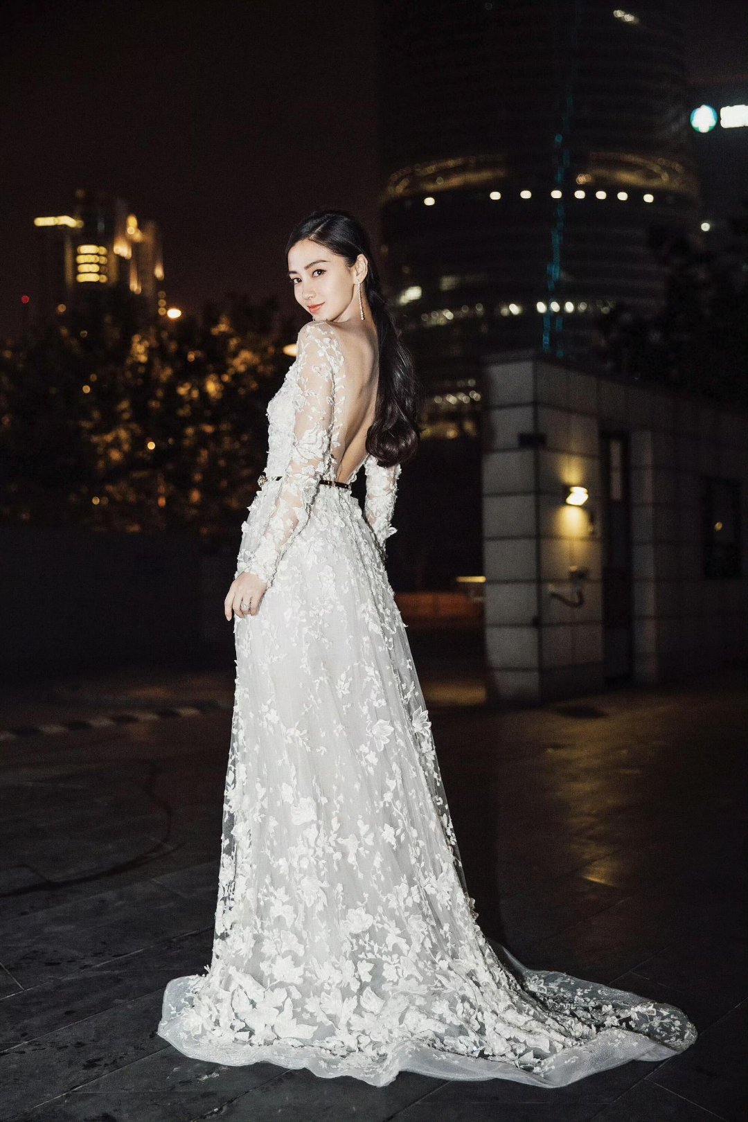 杨颖 angelababy 拼命的想抓住你的手却忘了我们不同路