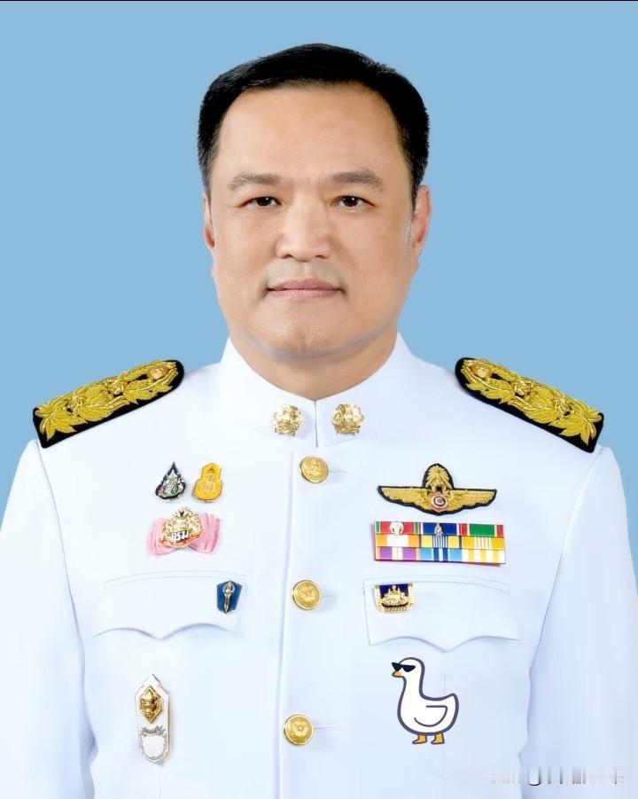 泰国即将变天！
新内阁正式上任！
阿努廷组阁四个月能否有
作为？9月19日，泰国