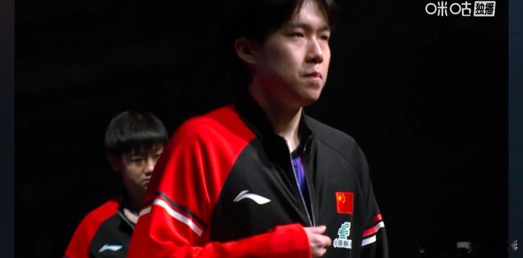 银球穿梭间，是默契与韧性的双向奔赴！2025年12月10日正午赛场，莎头组合迎战