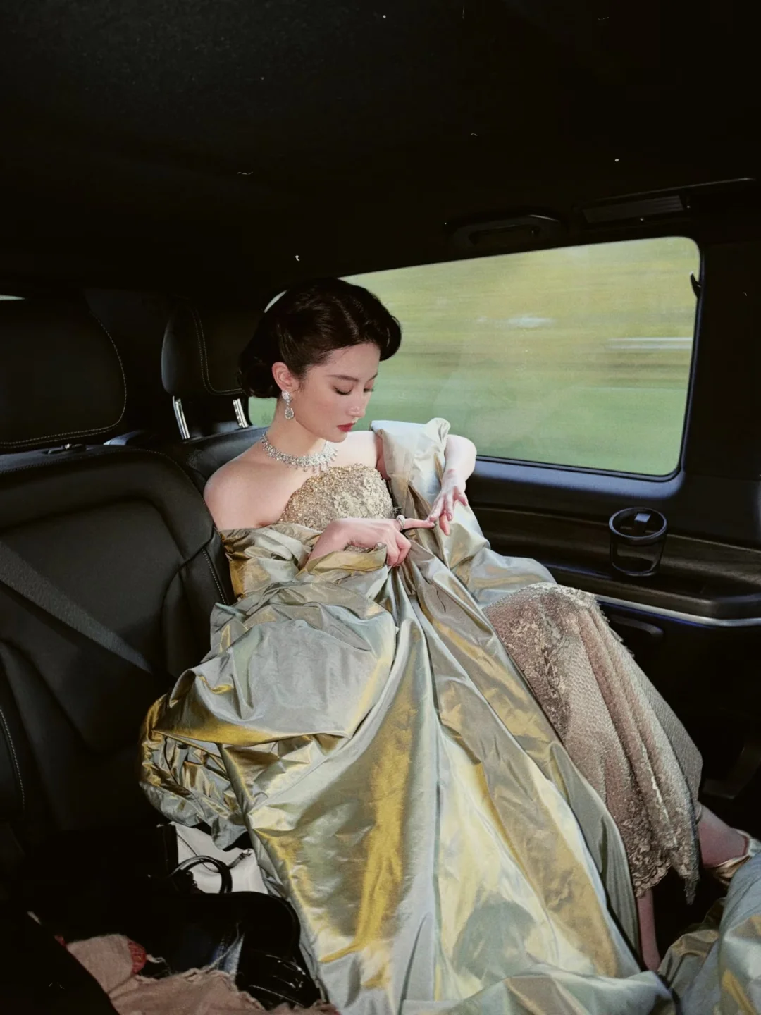 妈妈呀，神女来的