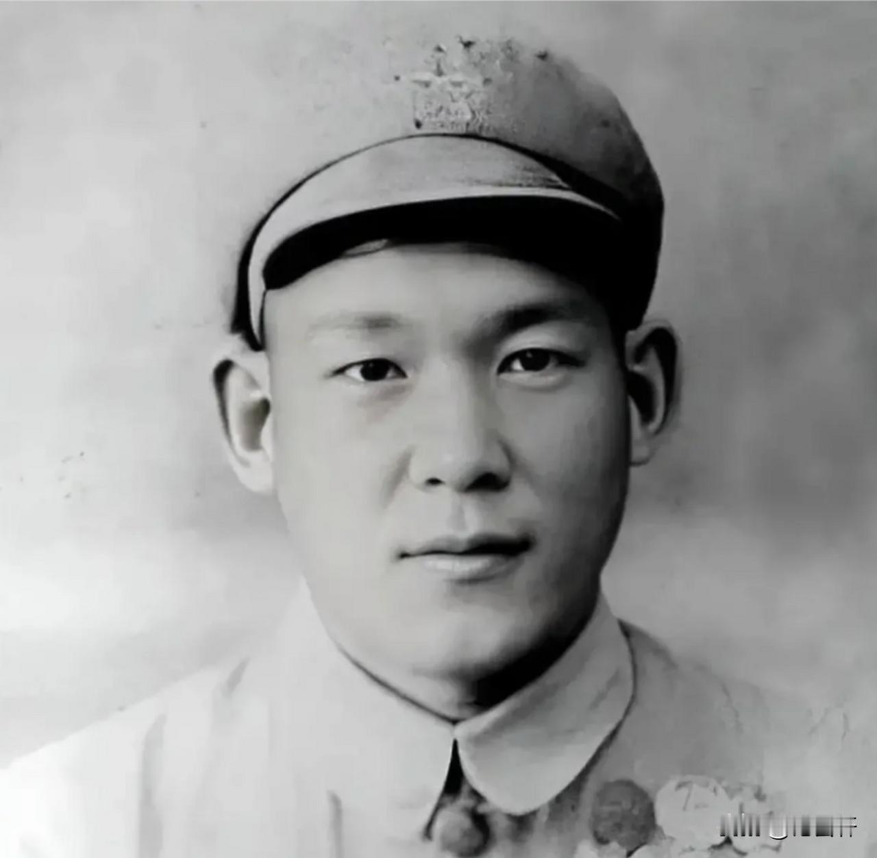 1951年，志愿军排长美军包围，美军见他不断咳嗽，嘴角都咳出了血，顿时面露轻视，