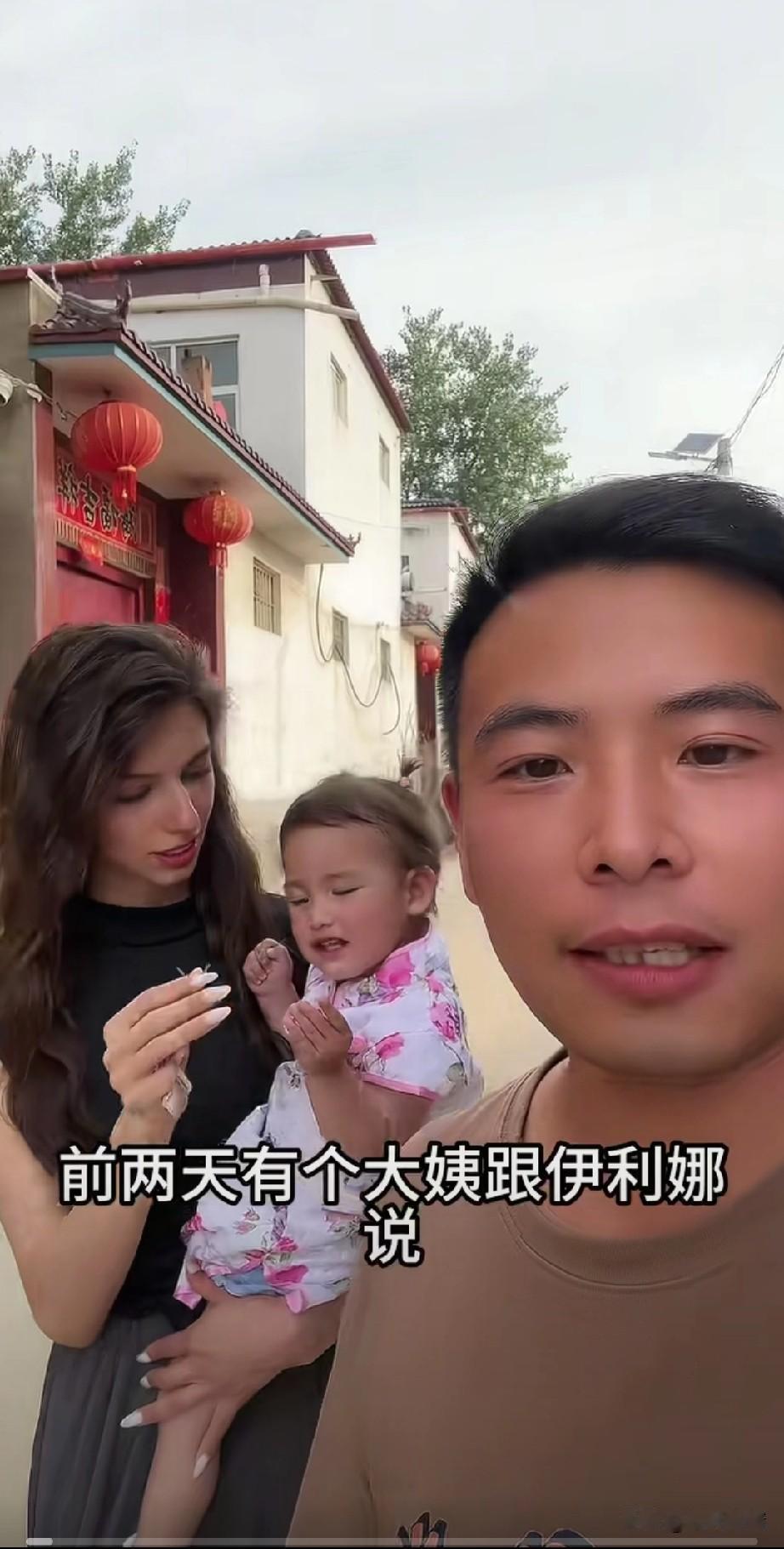 大家有没有发现？
如今中国男人在世界越来越受欢迎，
即便国内女生不喜欢，
但是乌