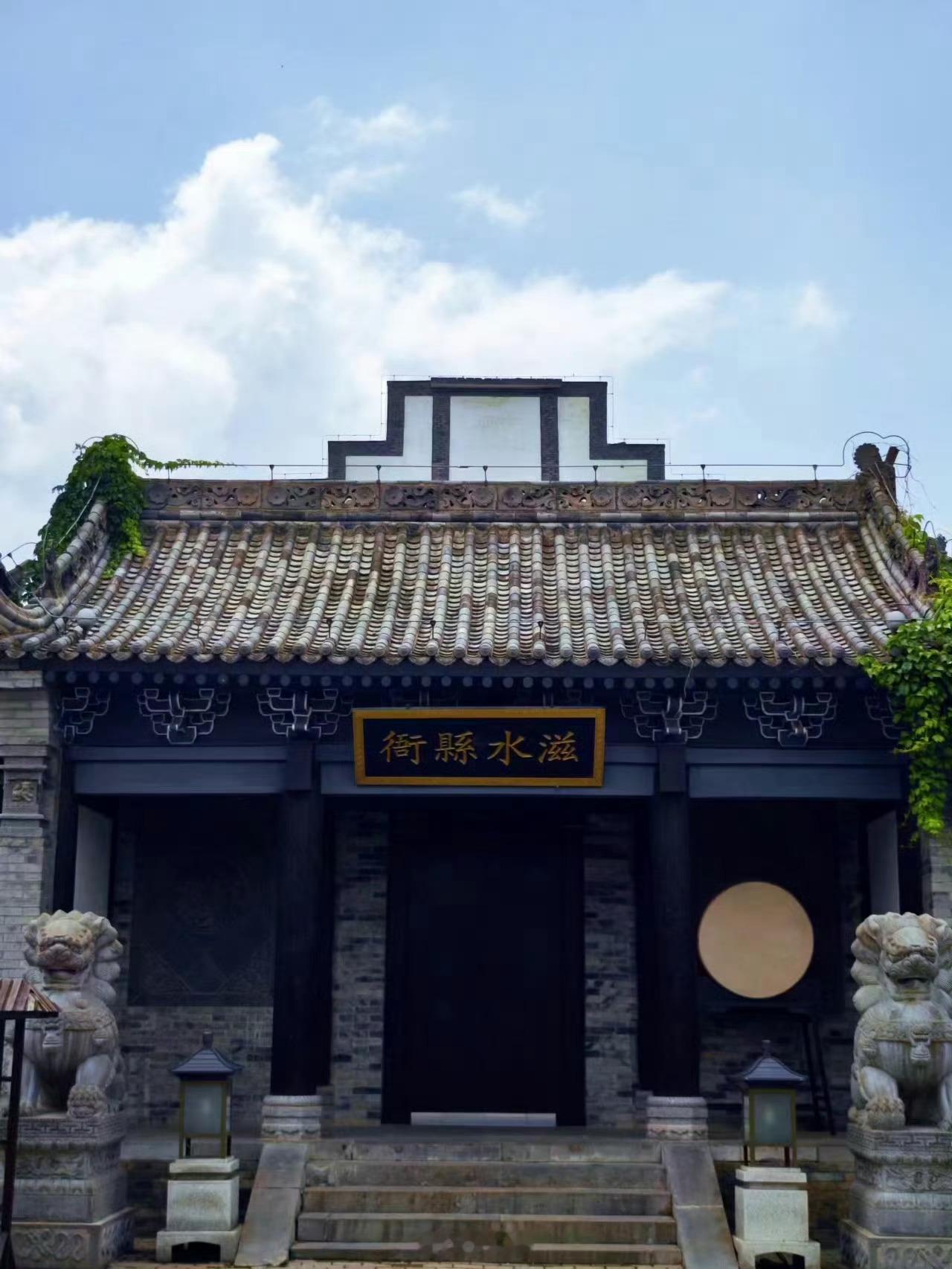 自从听说电视剧《主角》要开拍，我就一直在密切关注着它的动向。昨天惊喜地得知由王菲