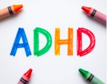 71岁成龙自曝患ADHD，脑子像关不上的发动机