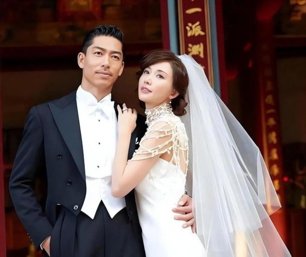 2026年，51岁的林志玲在香港马拉松现场以轻盈身姿惊艳众人，谁也想不到这位光彩