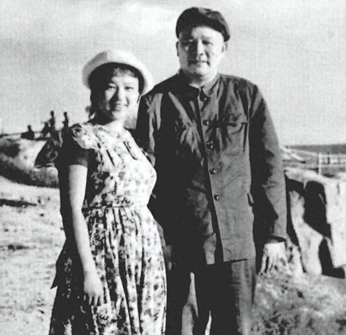 1941年，徐海东重病吐血命悬一线，毛主席八字鼓励让他多活29年！
1939年1
