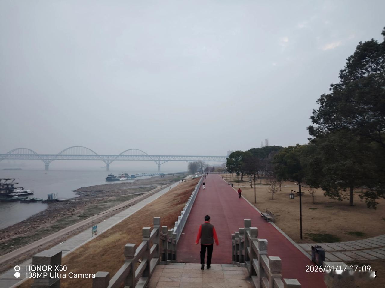 你认为年味越来越淡的原因是什么年味越来越淡的原因是生活水平明显提高