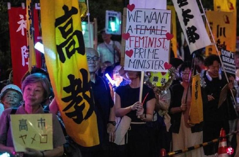 四万民众上街喊她下台，高市早苗真的会慌吗？
 
刷到日本大规模抗议的新闻，不少人