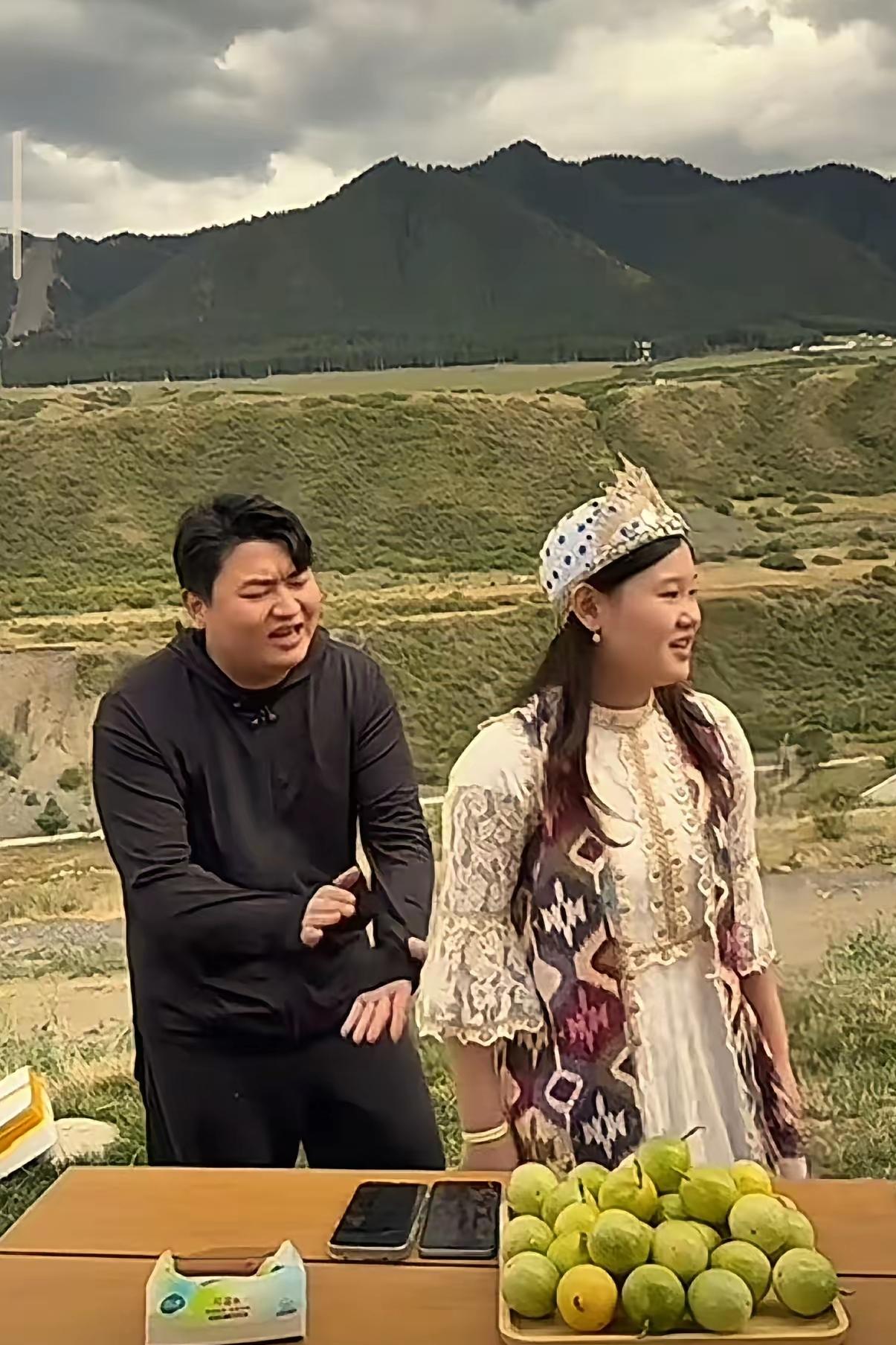 这世界说到底就是个巨大的草台班子，再耀眼的人也都藏着普通人的自卑与柔软。全进华直