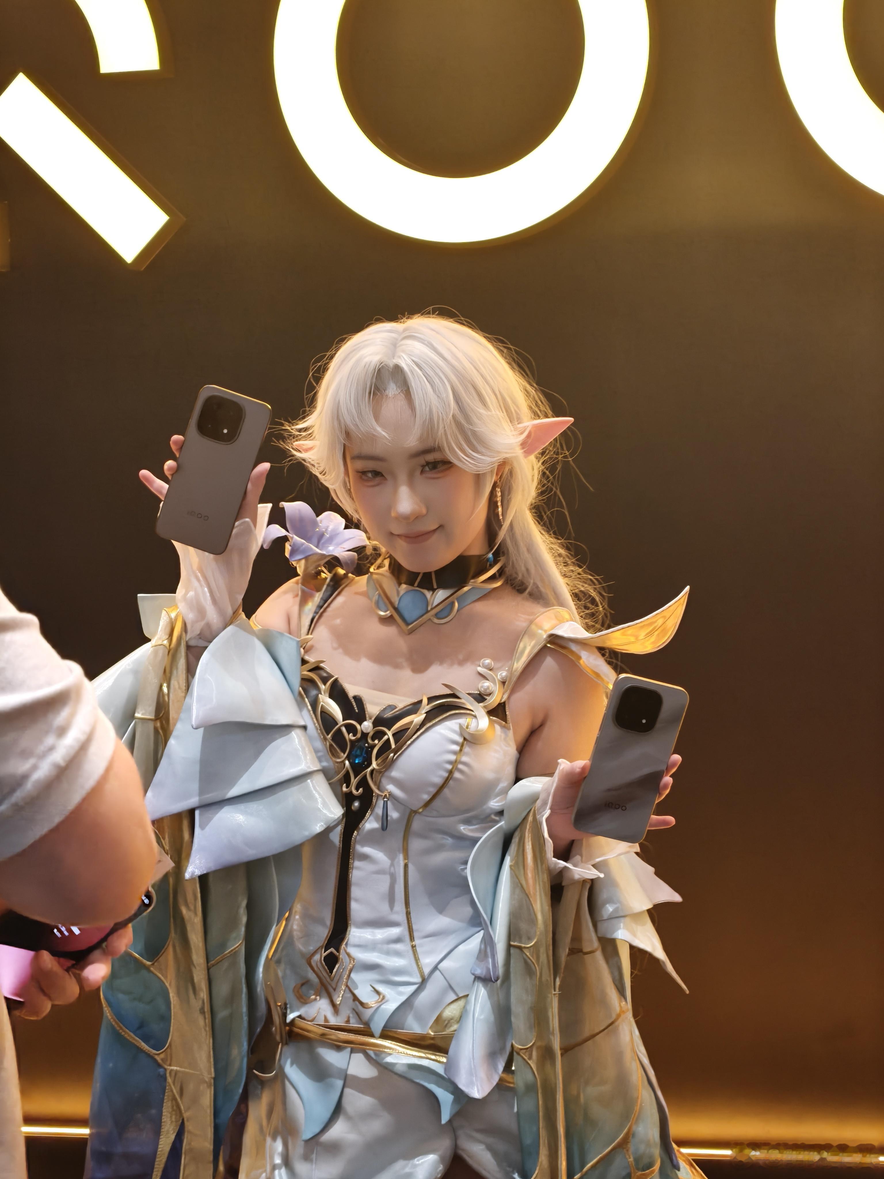 大家觉得iQOO15 手机的外观怎么样？ ​​​