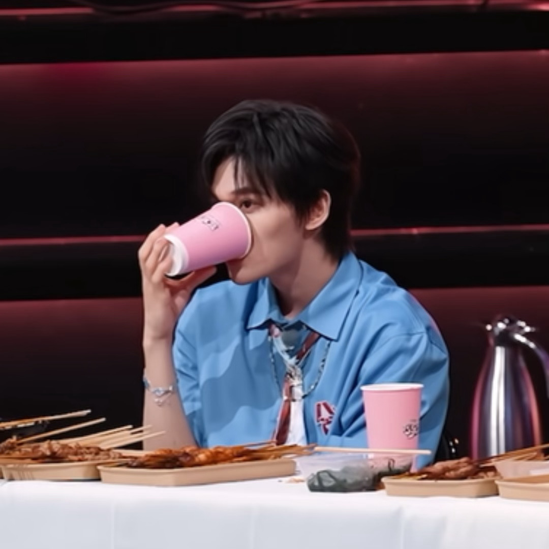 还是小孩 