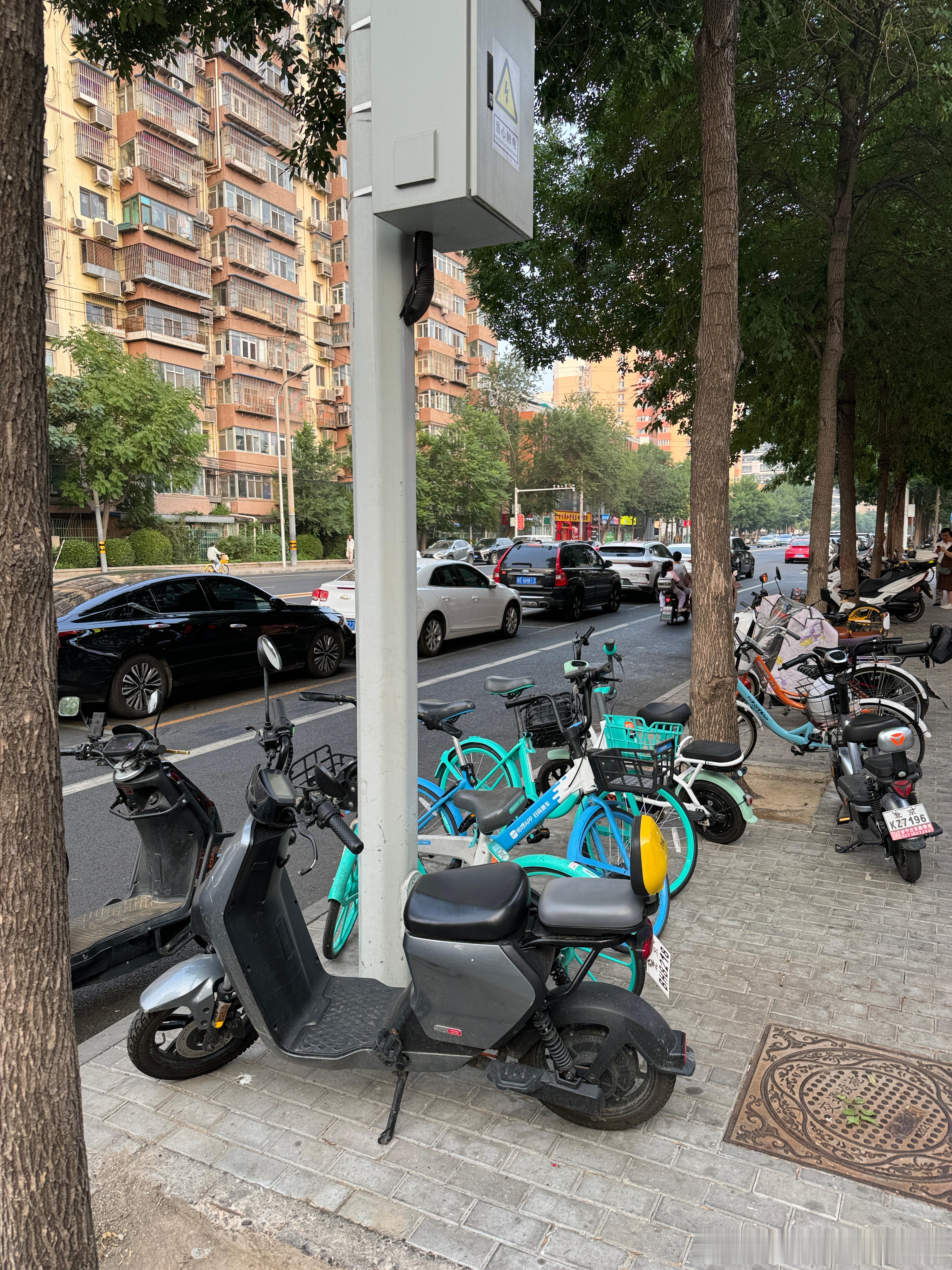 #北京有望成为自动驾驶落地标杆城市##北京明确无人驾驶事故责任由车辆方承担#有点