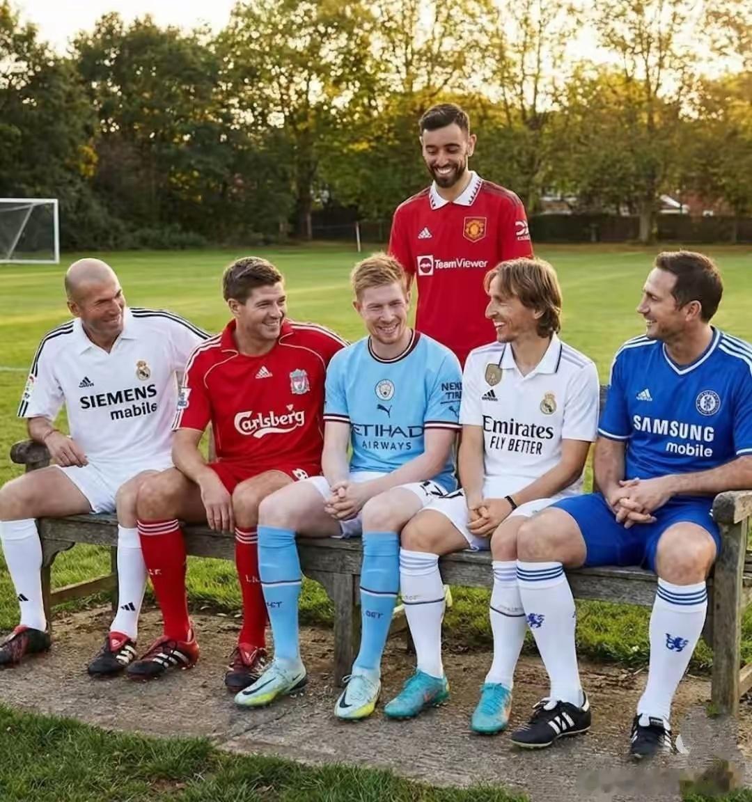 网上问，B费能换谁坐下来？他没有大赛冠军，恐怕谁都替不了。齐达内冠军太多，都是历