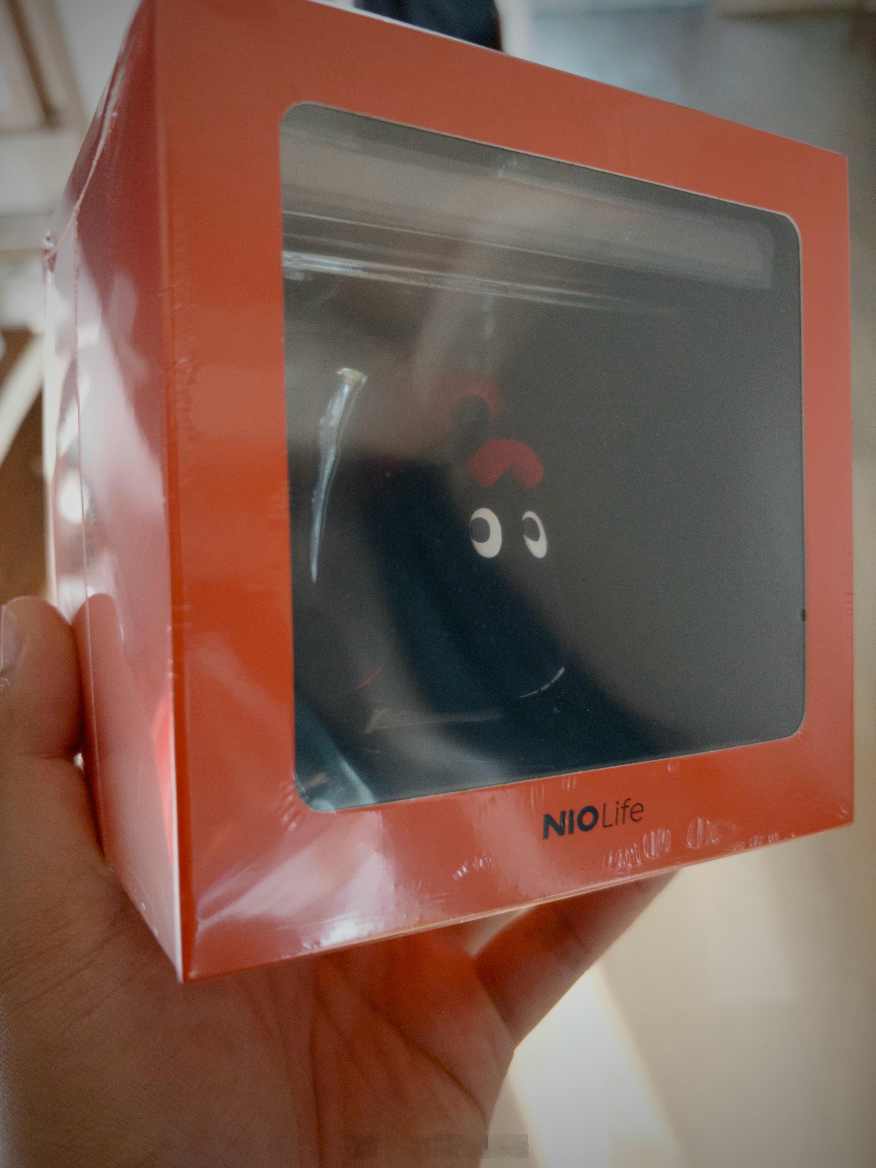 商城买的赤豆NOMI马年帽子到了过几天去我爸那把它带去据说这次还带NFC芯片看看