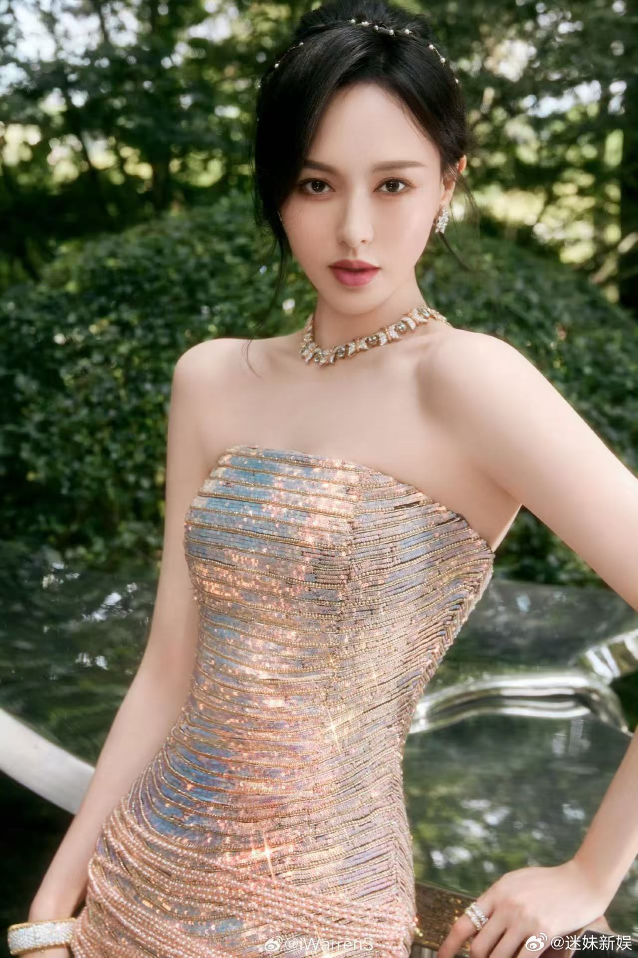 唐嫣金熊猫奖直播造型唐嫣金熊猫奖红毯直拍唐嫣金熊猫奖红毯直拍，好美吧，太漂亮了 