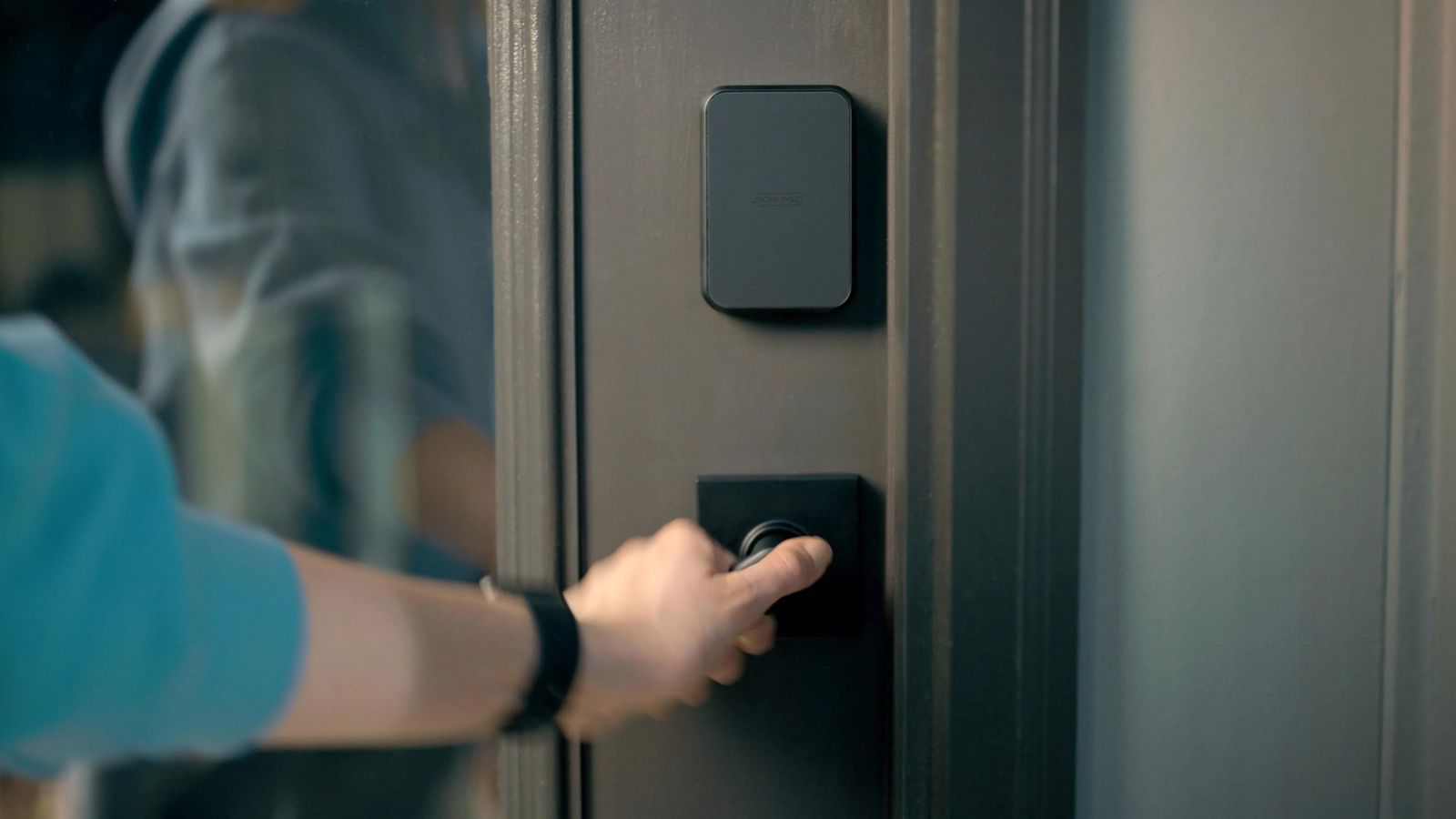 【Schlage 推出 Sense Pro 智能门锁，可通过 iPhone 或 