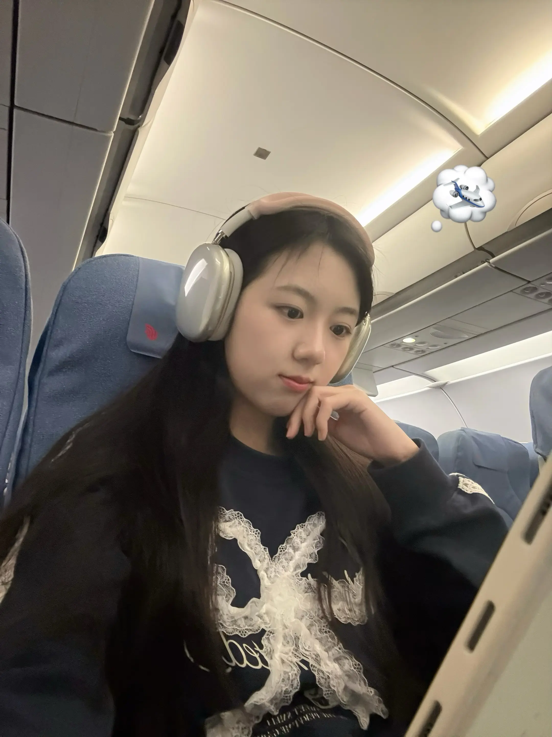 赶在除夕夜前回家了🛩️💭。