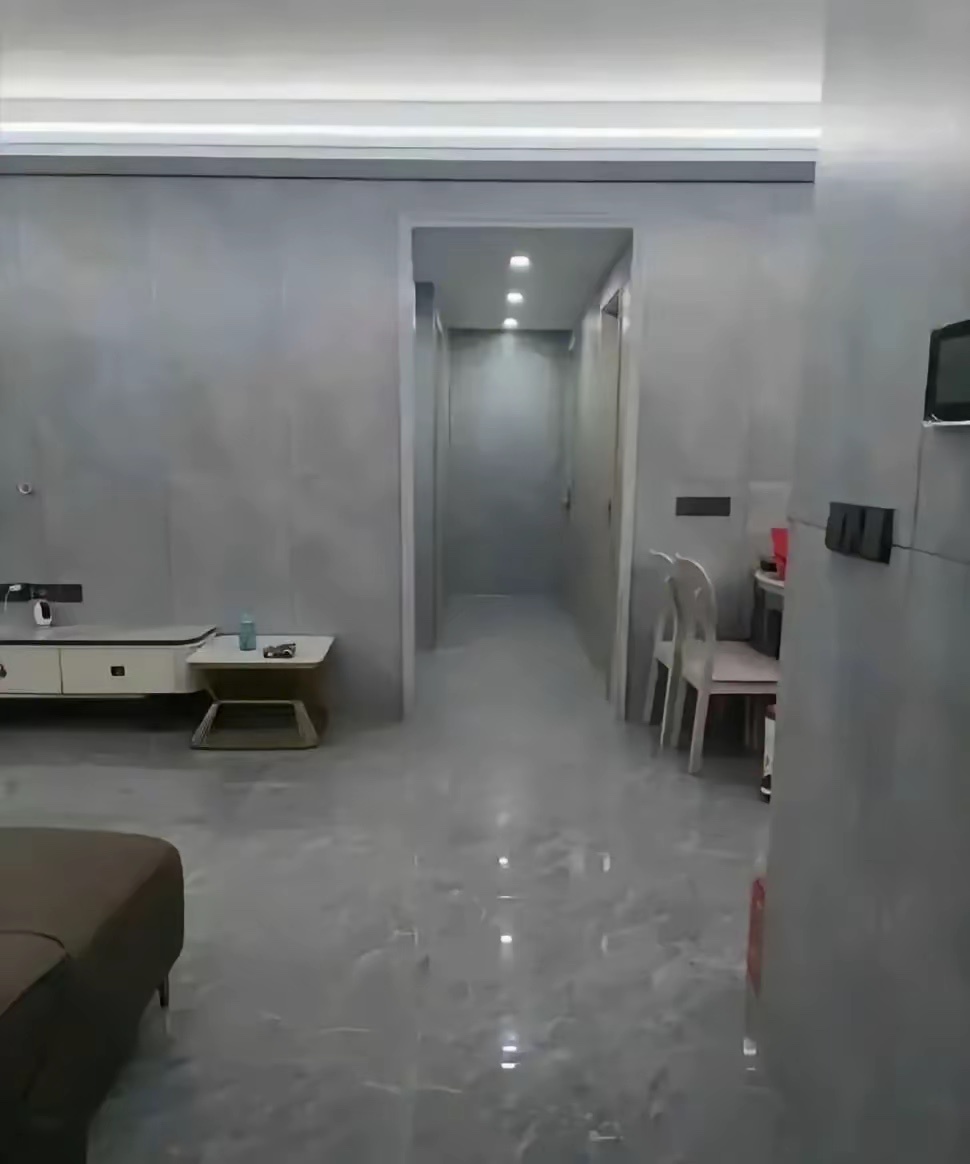 无解！这房子到底是哪里出了问题，为何一点都不明亮呢？ 