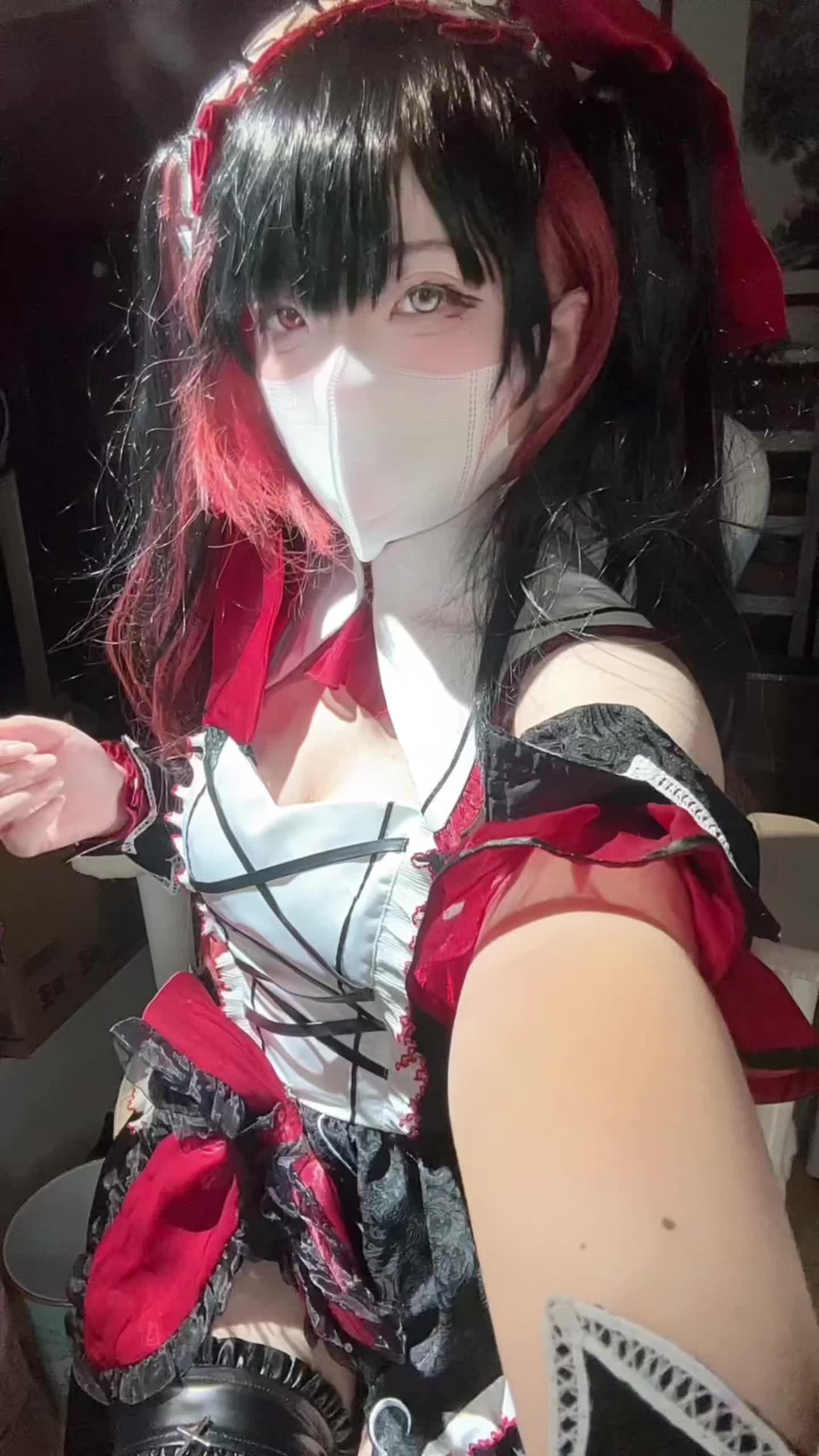 不知思念的深度 直到看见镜子里的我泪痕深深