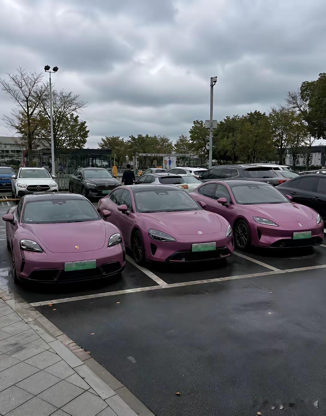 这三位车主如果一起开车，最尴尬的是谁，到底谁才是真的王子？